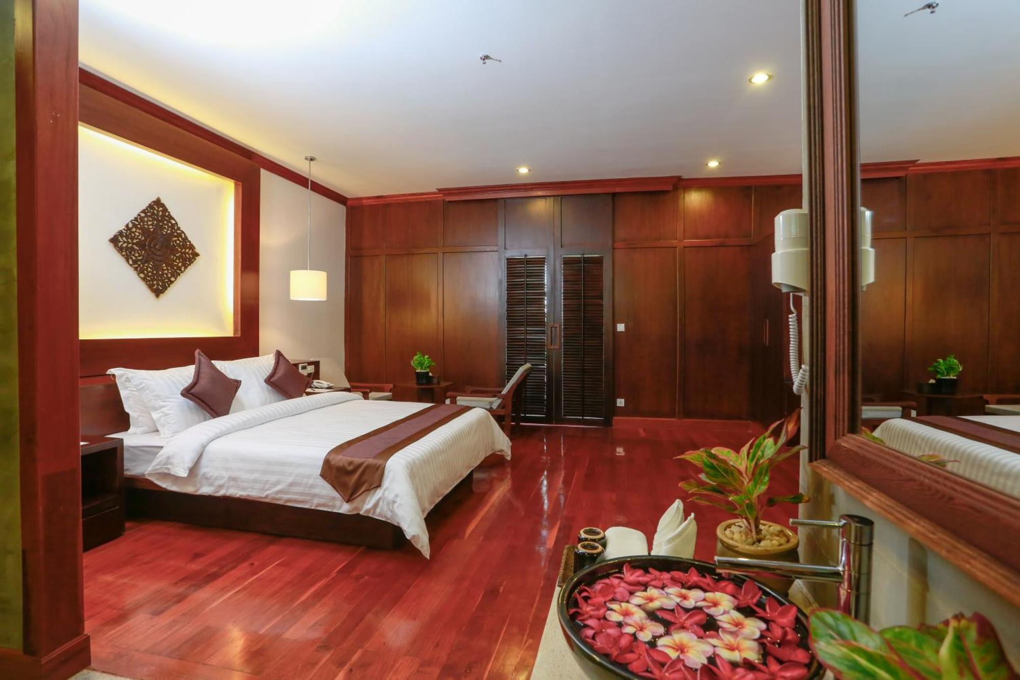 The Moon Residence & Spa Сием Реап Екстериор снимка